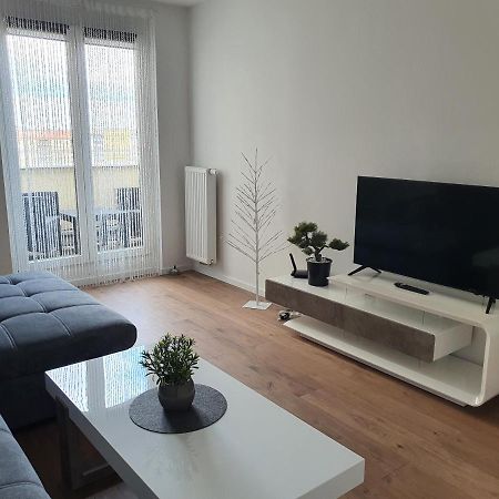 Smarte Dachgeschosswohnung Mit 2 Terrassen Direkt Am Hauptbahnhof Вена Экстерьер фото