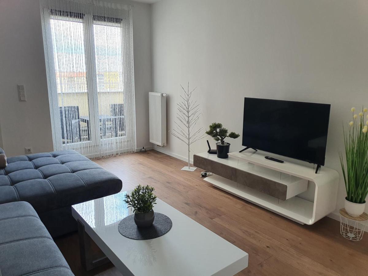 Smarte Dachgeschosswohnung Mit 2 Terrassen Direkt Am Hauptbahnhof Вена Экстерьер фото